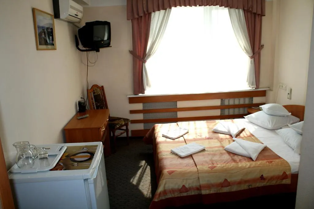 Druzhba Service Hotel Kiev 0*,  Ukrayna